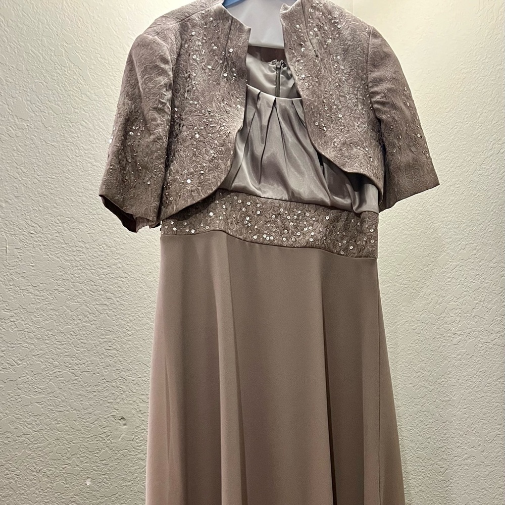 Elegant champagne formal dress